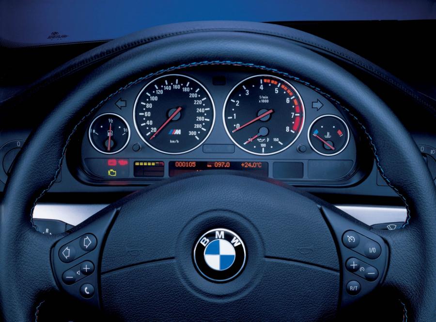 Панель приборов BMW M5 (E39) 1998 года  (WW) (фото 53 из 84)